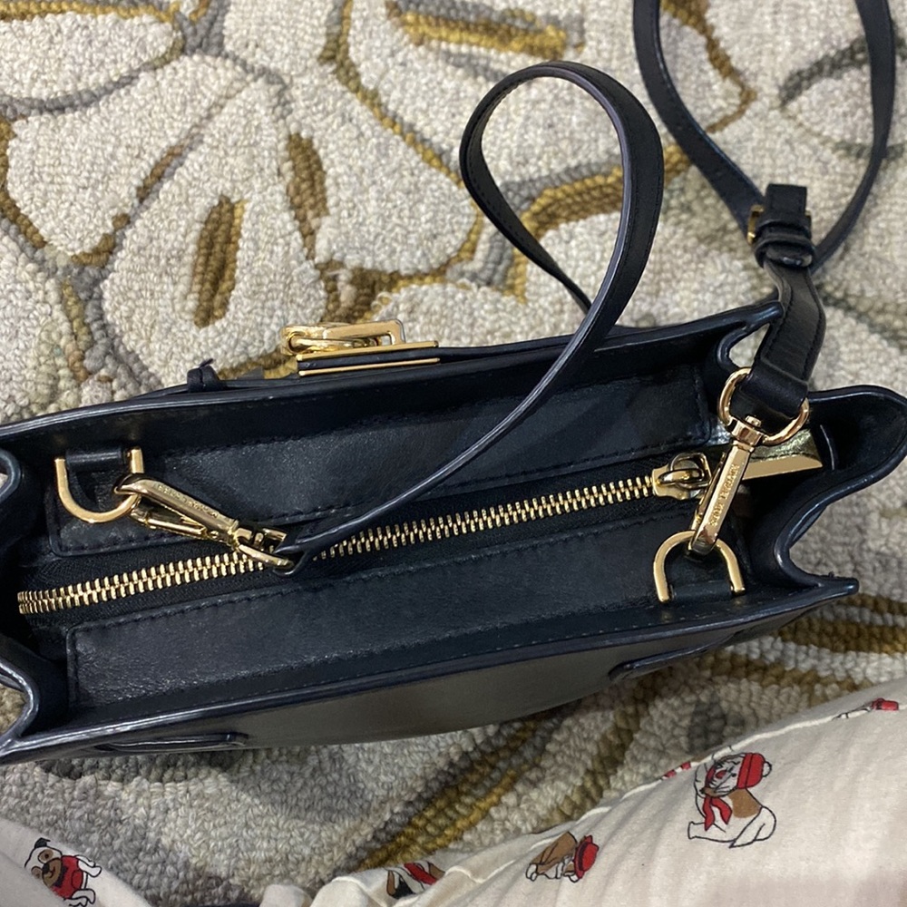💕 Michael Kors black genuine leather shoulder bag 💕 - Picture 5 of 13